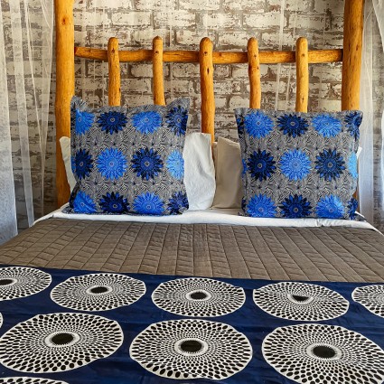 gwango-deluxe-chalet-interior-4-web.jpg