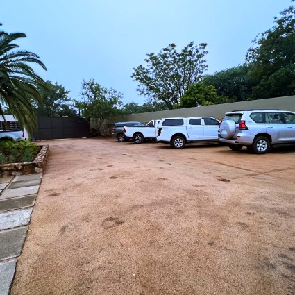 gwango-tamarillo-estate-parking.jpg